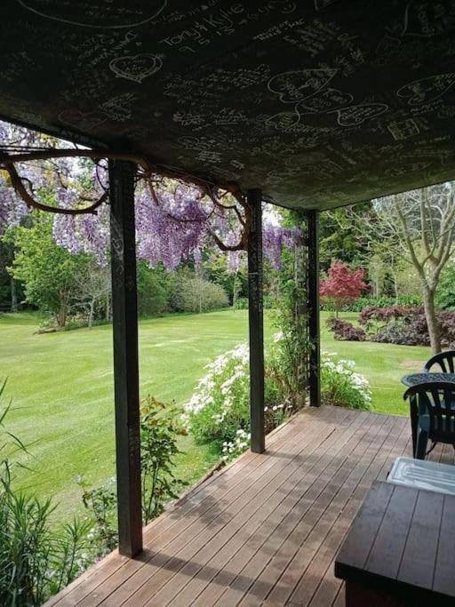 Warm Earth Cottages Aongatete Exterior foto
